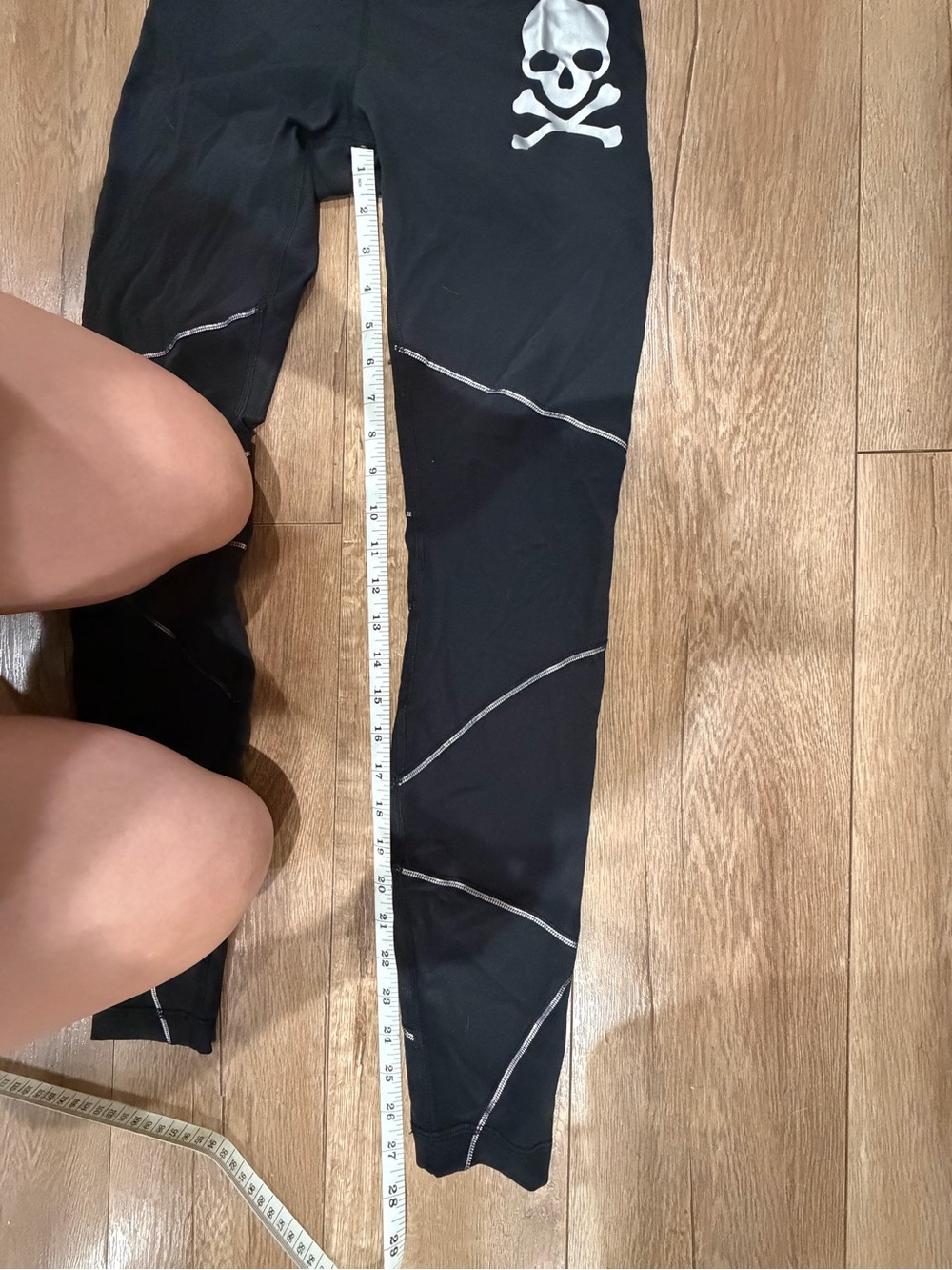 Lululemon Soul Cycle Black Leggings SIZE 4 - Picture 2 of 4